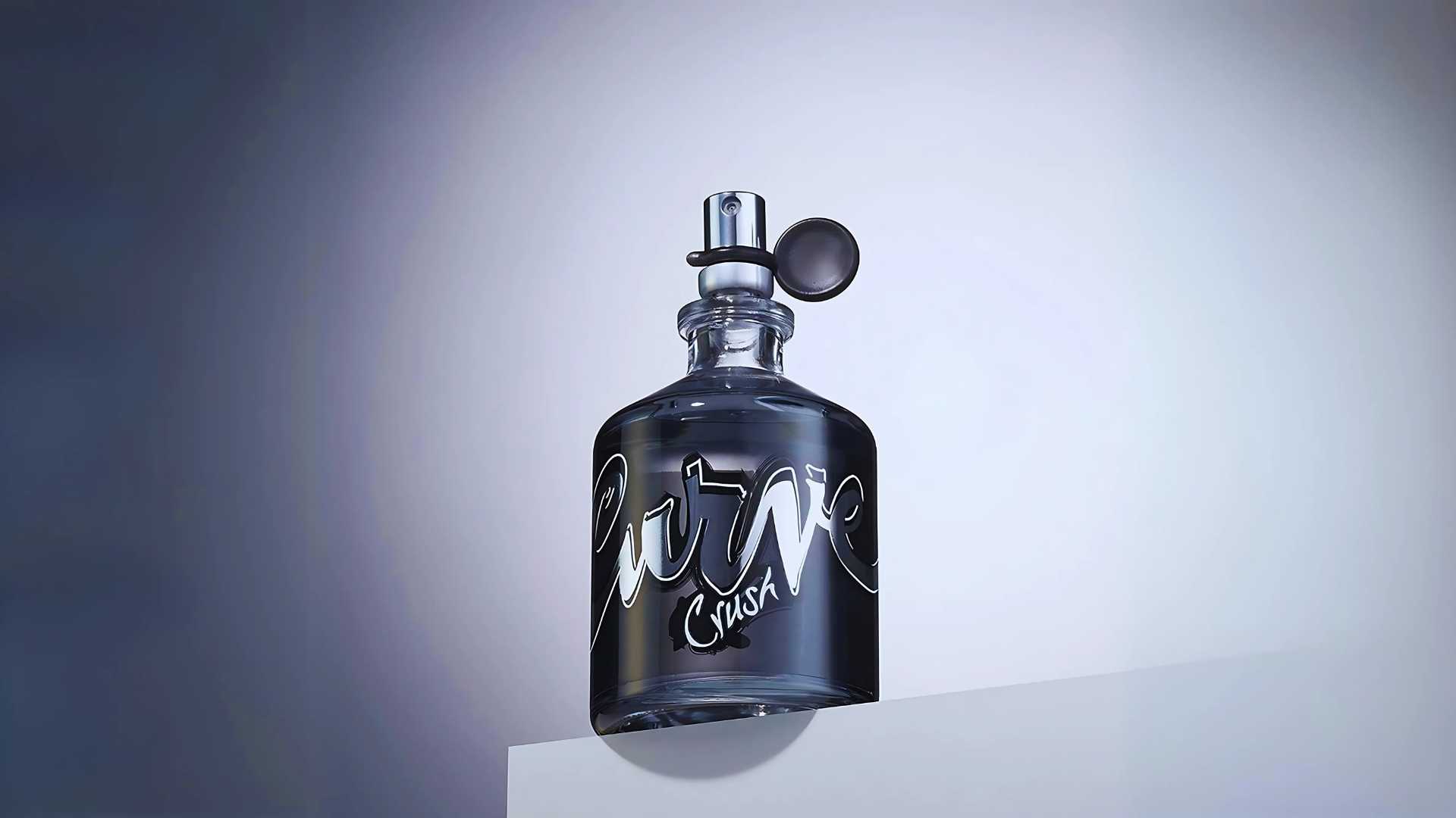 LIZ CLAIBORNE